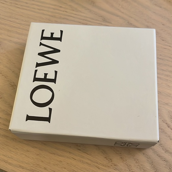 NWT Loewe Puzzle Coin Cardholder Wallet Metallic Gold Leather - Picture 4 of 8